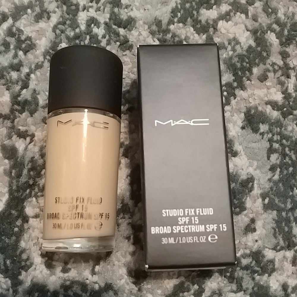 MAC COSMETICS